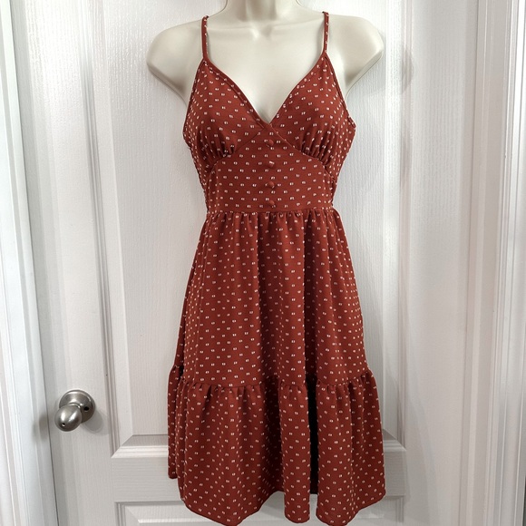 Retro Style Burnt Orange Pin-tucked Dress - Picture 1 of 2